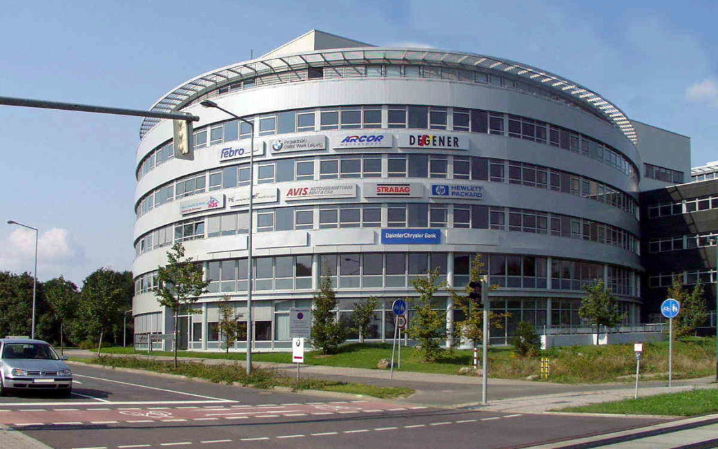 Leuchttransparent Fassade Leipzig - Konstrukta Werbetechnik